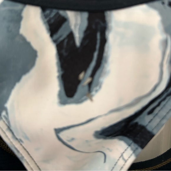 Athleta Size S Small Dark Green Marble Pattern Sports Bra - Picture 3 of 4